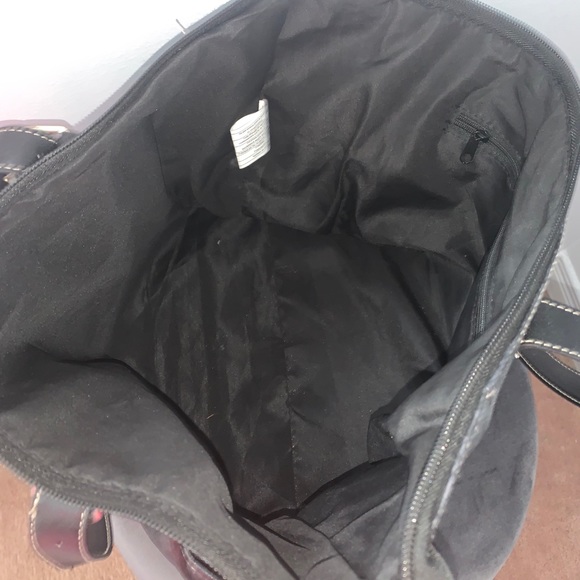 ~SOLD~ Faux Leather Tote - Picture 3 of 3